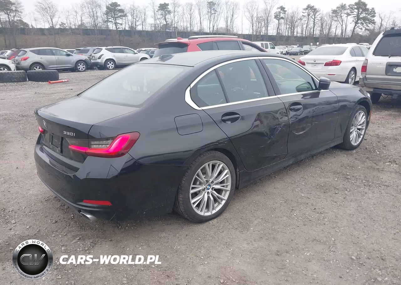 2024 BMW 330I xDrive VIN:3MW89FF06R8E37651 - 4