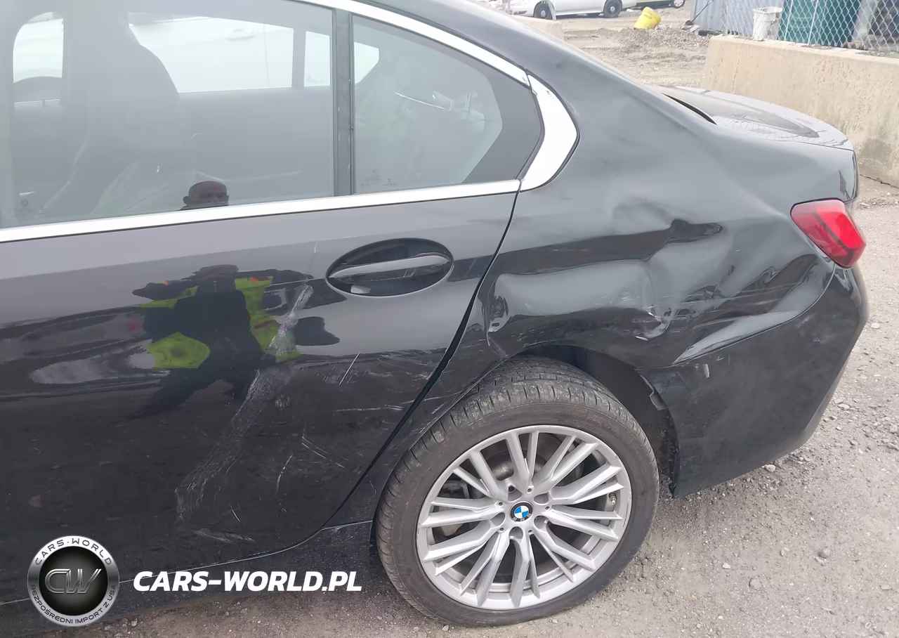 2024 BMW 330I xDrive VIN:3MW89FF06R8E37651 - 6