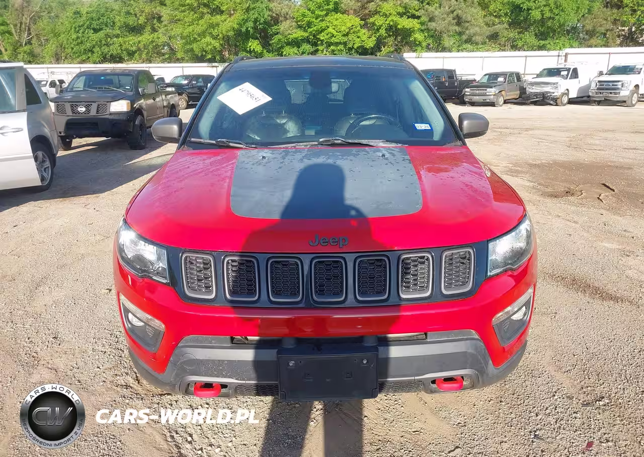 2018 Jeep Compass Trailhawk 4X4 VIN:3C4NJDDB9JT450952 - 12
