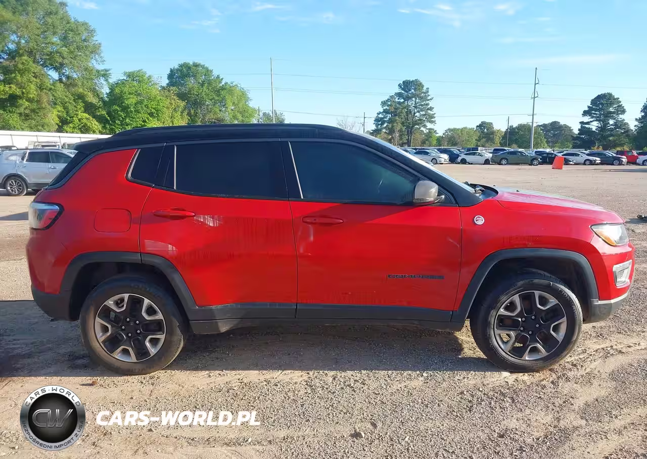 2018 Jeep Compass Trailhawk 4X4 VIN:3C4NJDDB9JT450952 - 13