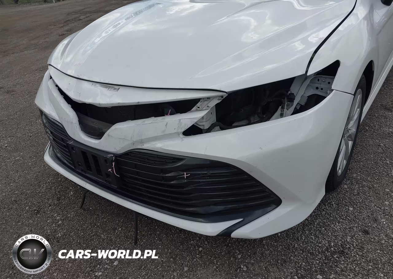 2020 Toyota Camry Le VIN:4T1C11AK9LU938801 - 6