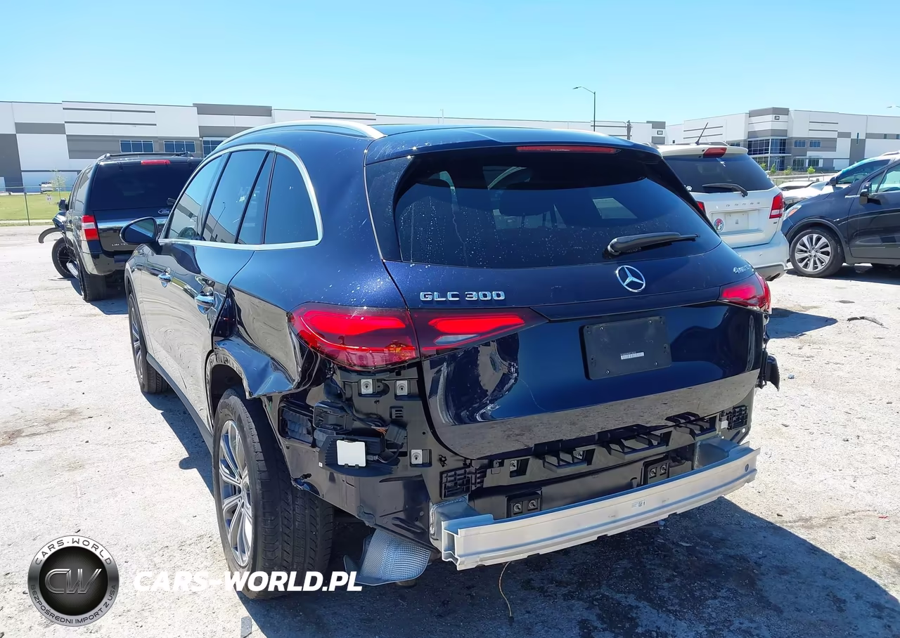 2024 Mercedes-Benz Glc 300 4Matic Suv VIN:W1NKM4HB3RF136295 - 3