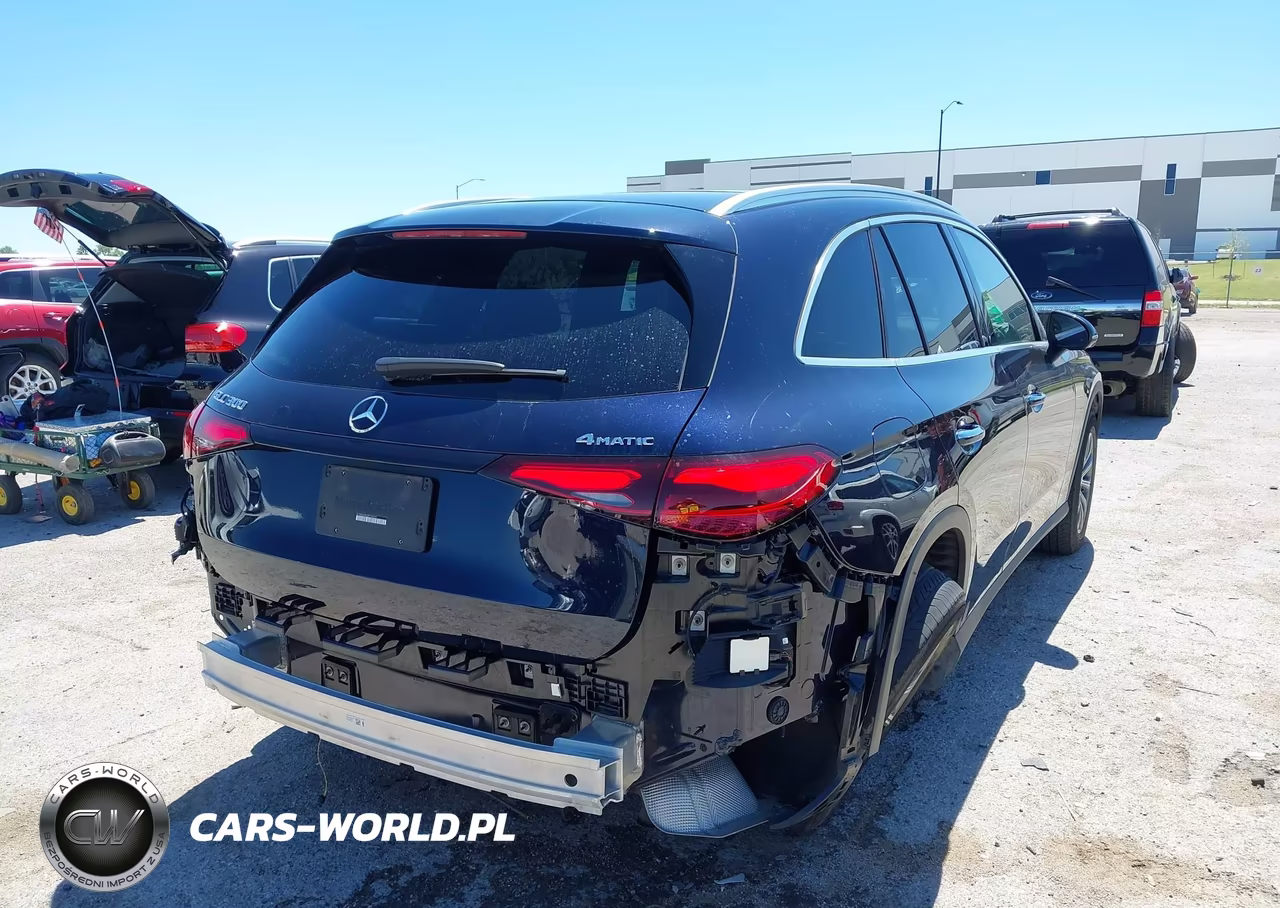 2024 Mercedes-Benz Glc 300 4Matic Suv VIN:W1NKM4HB3RF136295 - 4