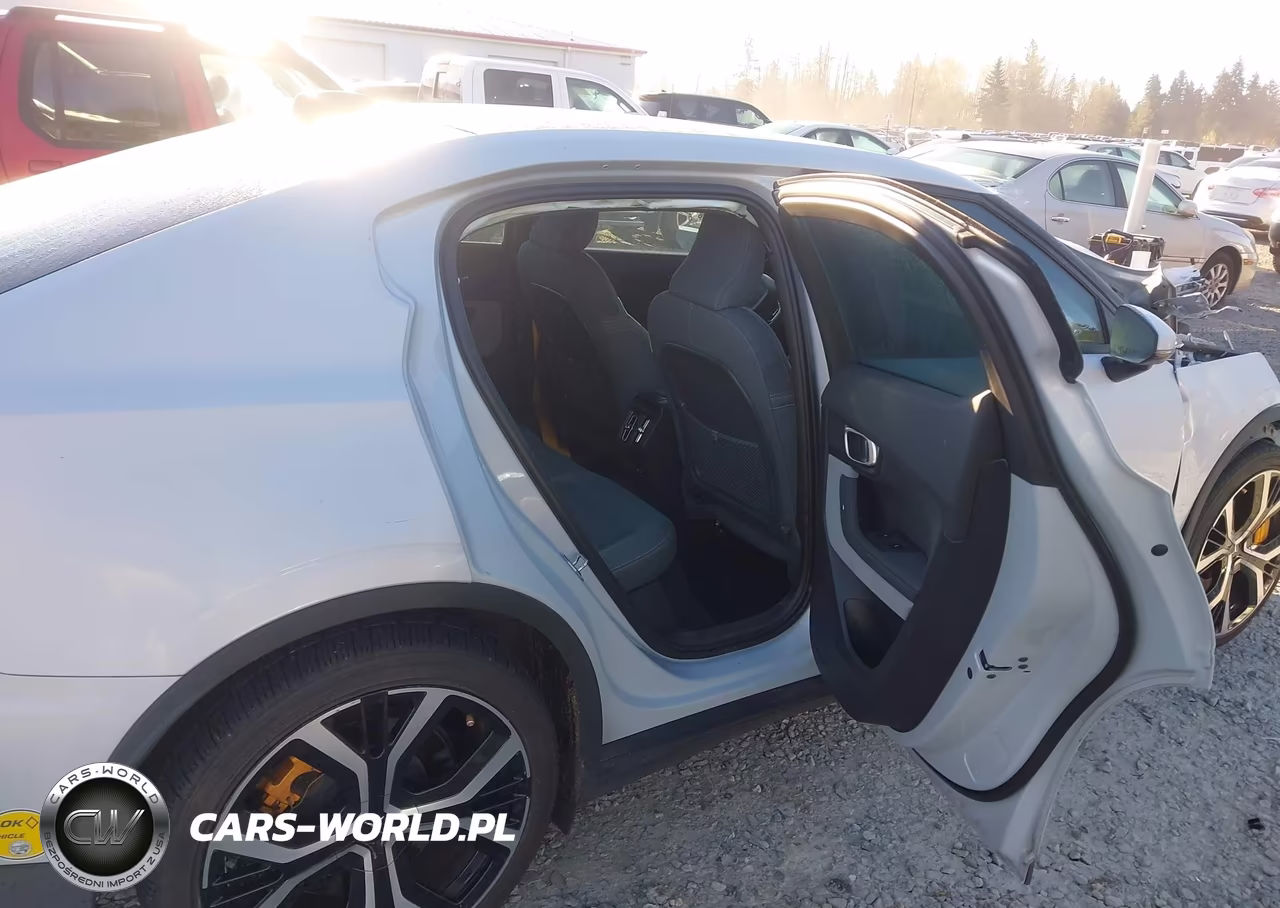 2022 Polestar 2 Long Range Dual Motor VIN:LPSED3KA2NL055906 - 8