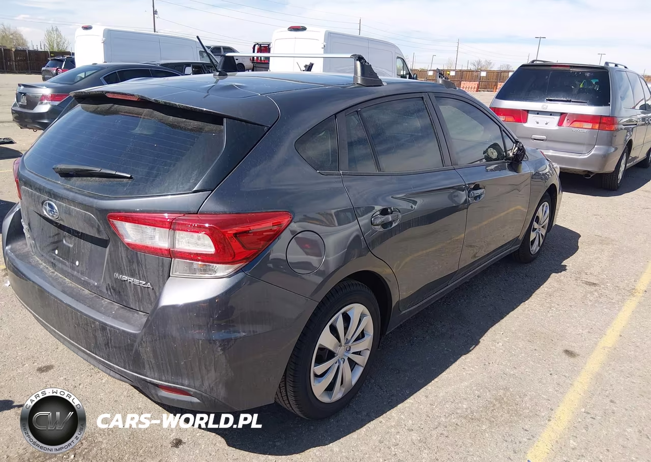 2018 Subaru Impreza 2.0I VIN:4S3GTAA64J3748619 - 4