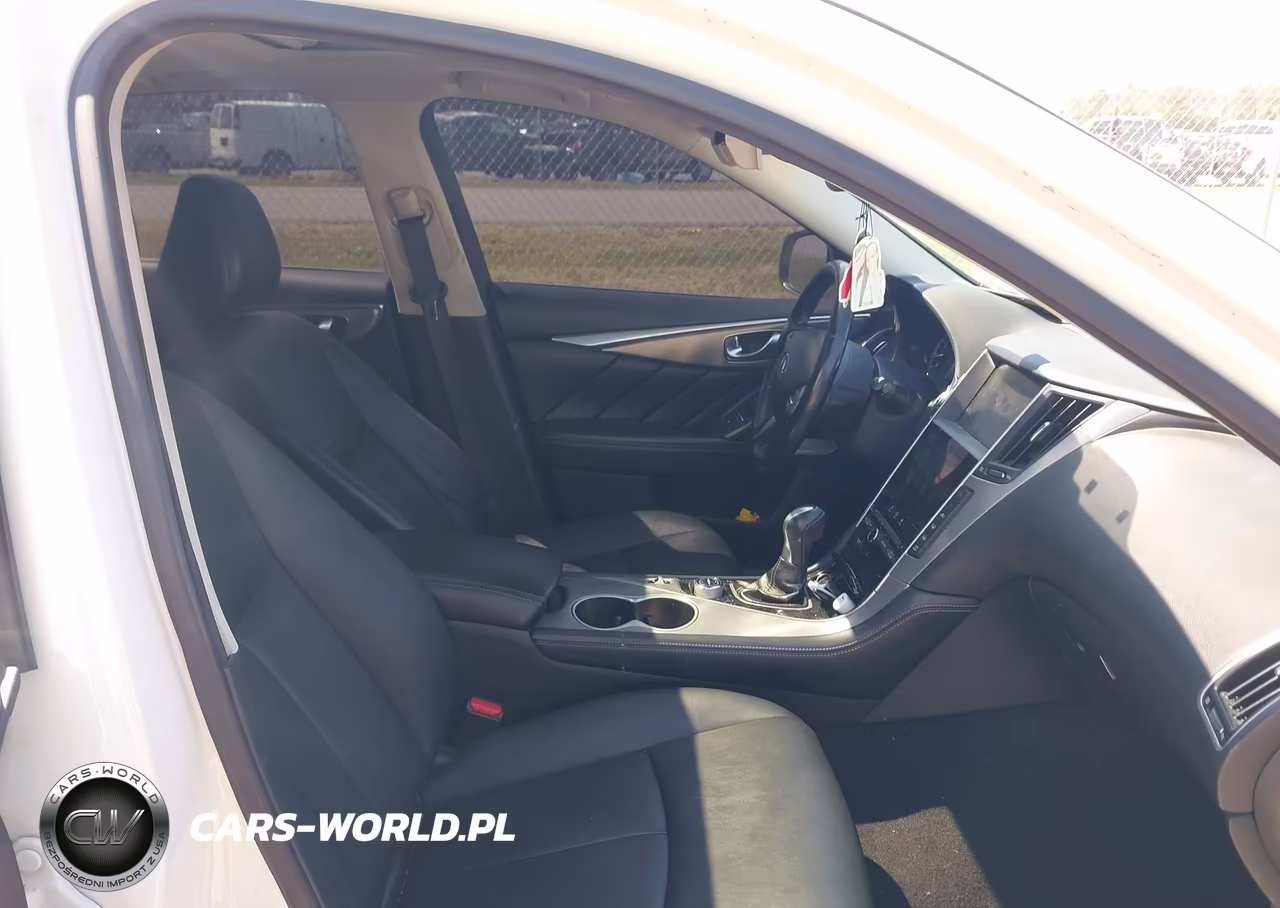 2017 Infiniti Q50 3.0T Premium VIN:JN1EV7APXHM742540 - 5