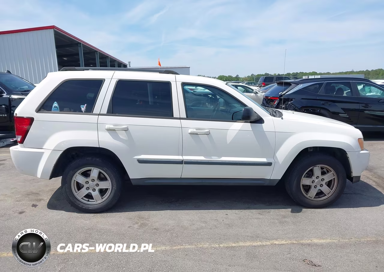 2007 Jeep Grand Cherokee Laredo VIN:1J8GS48K17C538715 - 13