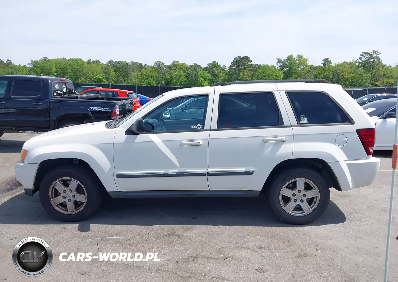 2007 Jeep Grand Cherokee Laredo VIN:1J8GS48K17C538715 - 14