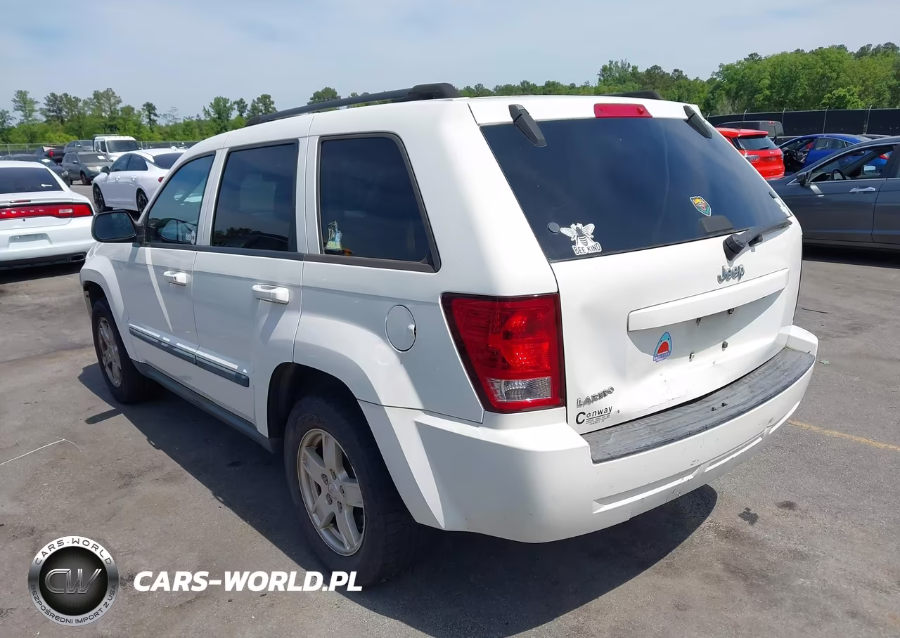 2007 Jeep Grand Cherokee Laredo VIN:1J8GS48K17C538715 - 3