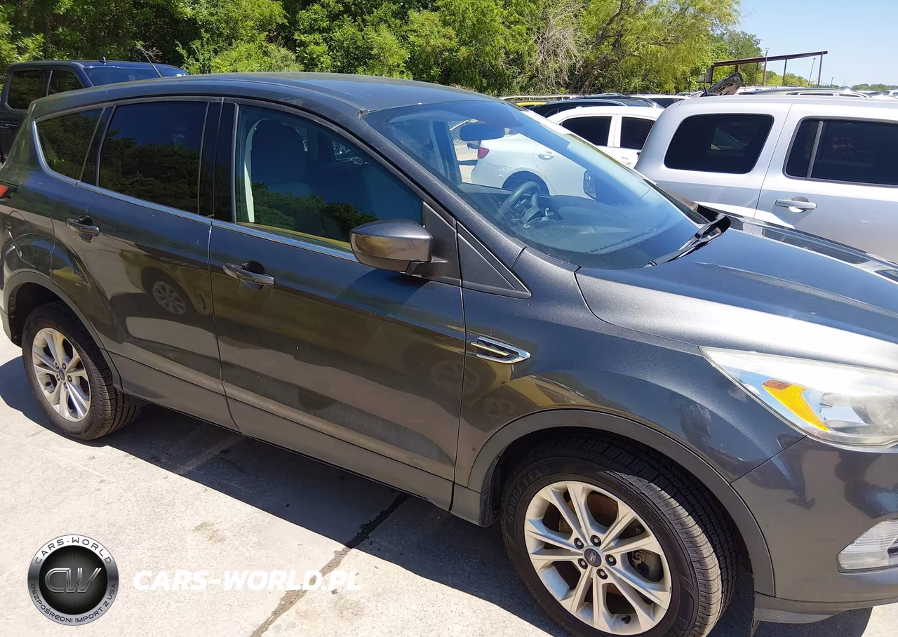 2017 Ford Escape Se VIN:1FMCU9GD8HUC96383 - 13