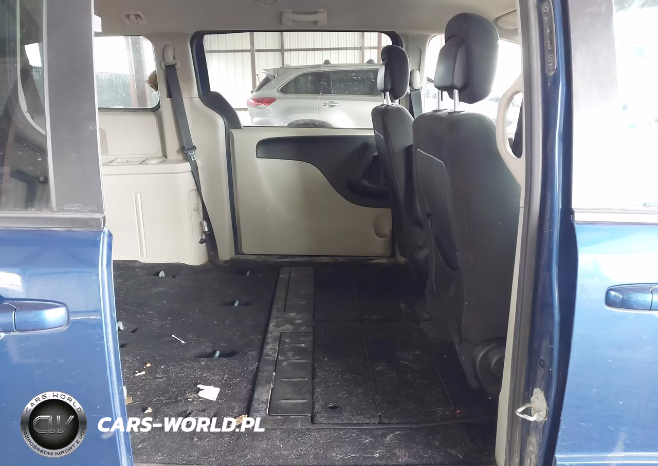 2011 Dodge Grand Caravan Express VIN:2D4RN4DG8BR724344 - 8