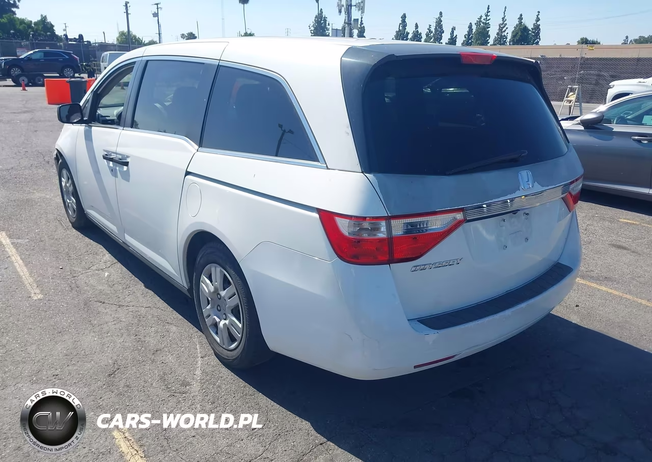 2013 Honda Odyssey Lx VIN:5FNRL5H24DB022835 - 3