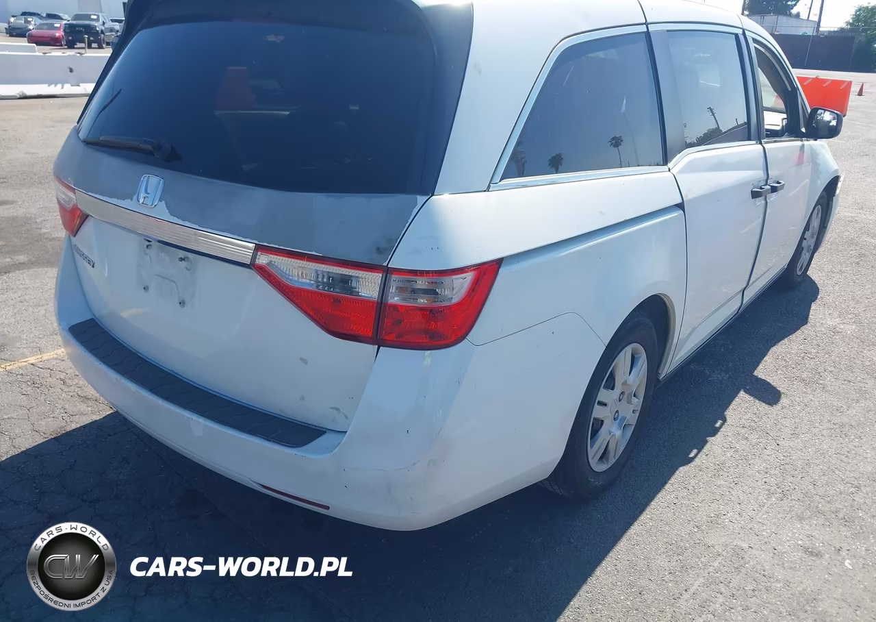 2013 Honda Odyssey Lx VIN:5FNRL5H24DB022835 - 4