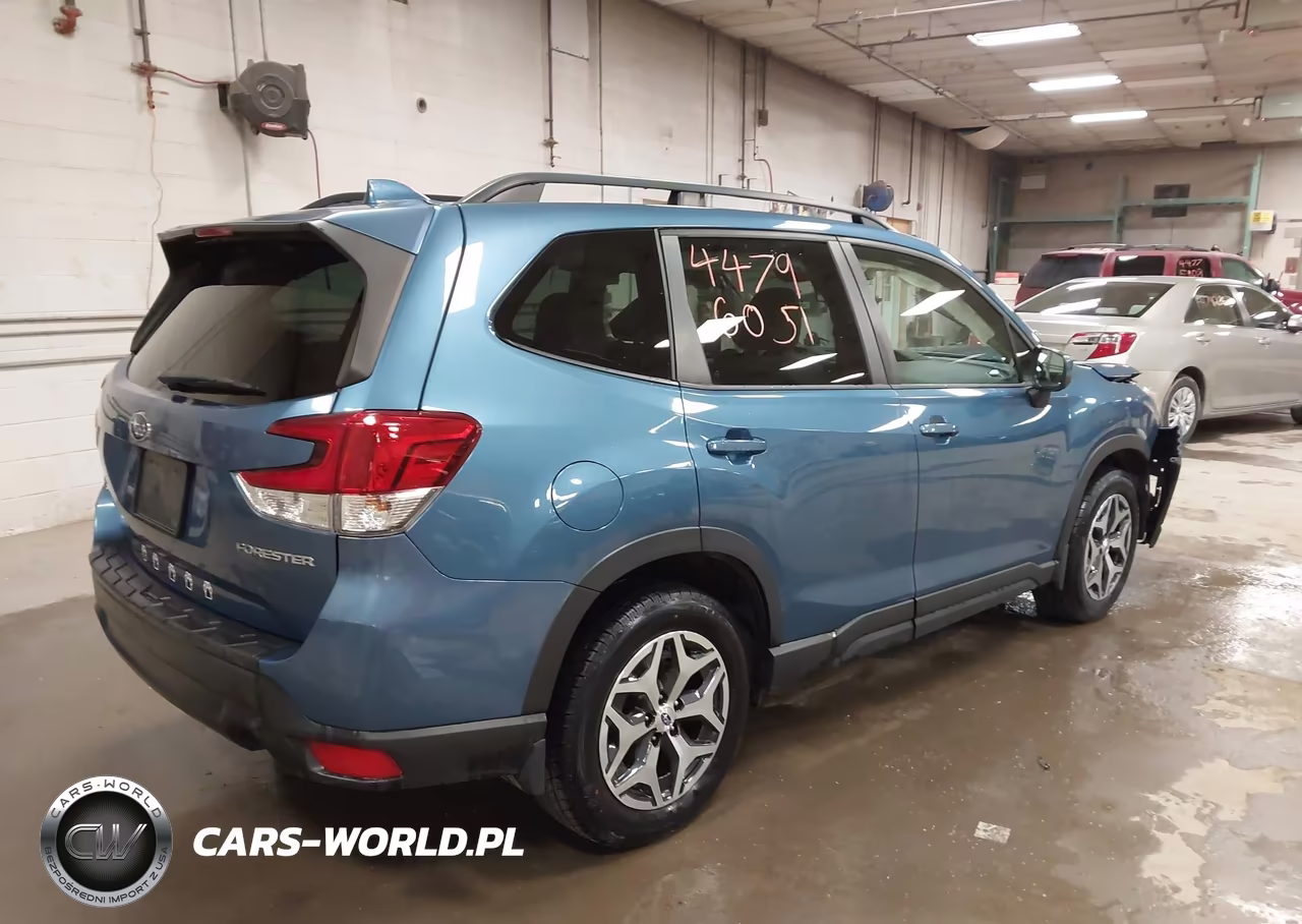 2020 Subaru Forester Premium VIN:JF2SKAJC7LH578928 - 4