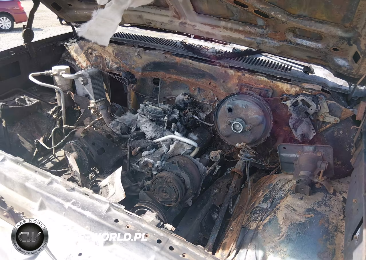 1986 GMC K1500 VIN:1GTEK14H4GS512994 - 10