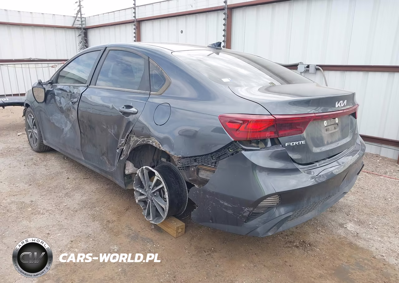 2024 Kia Forte Lxs VIN:3KPF24ADXRE840840 - 3