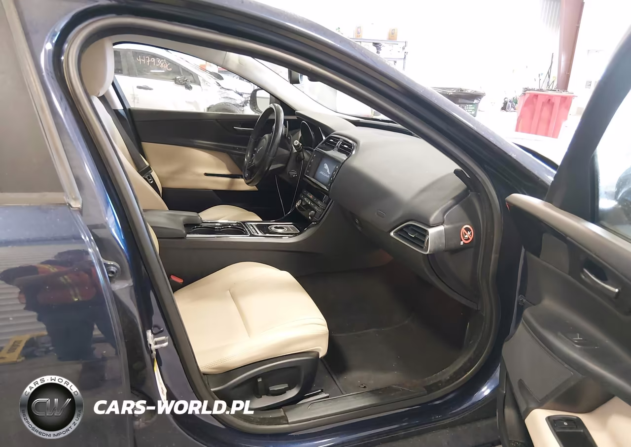 2017 Jaguar Xe 25T VIN:SAJAR4BG4HA976477 - 5