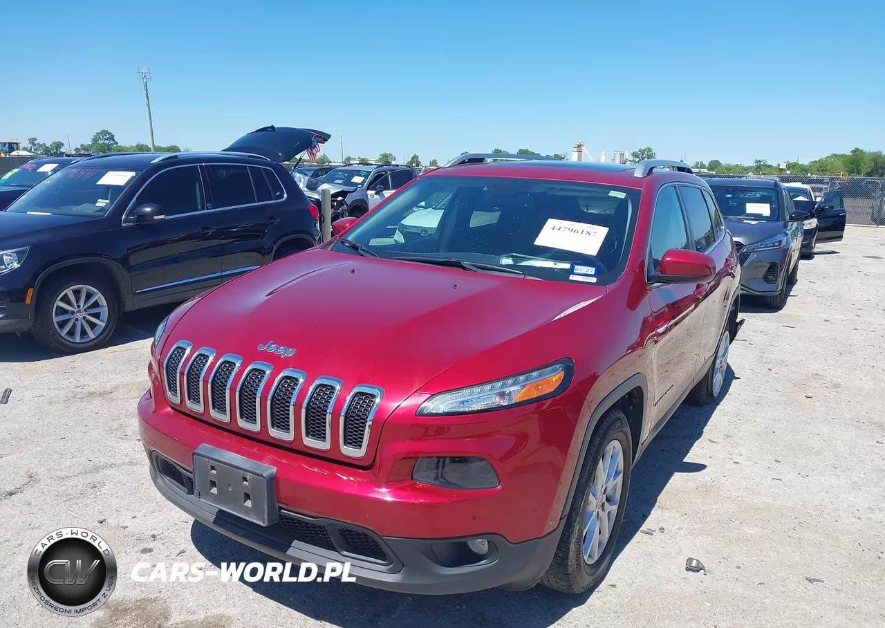 2015 Jeep Cherokee Latitude VIN:1C4PJMCB0FW599987 - 2