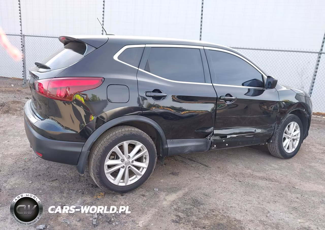 2018 Nissan Rogue Sport S VIN:JN1BJ1CP8JW196386 - 14