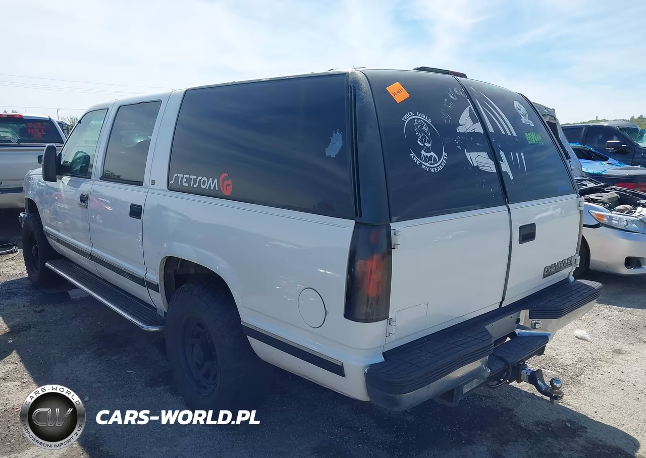 1996 Chevrolet Suburban K1500 VIN:3GNFK16R5TG157028 - 3