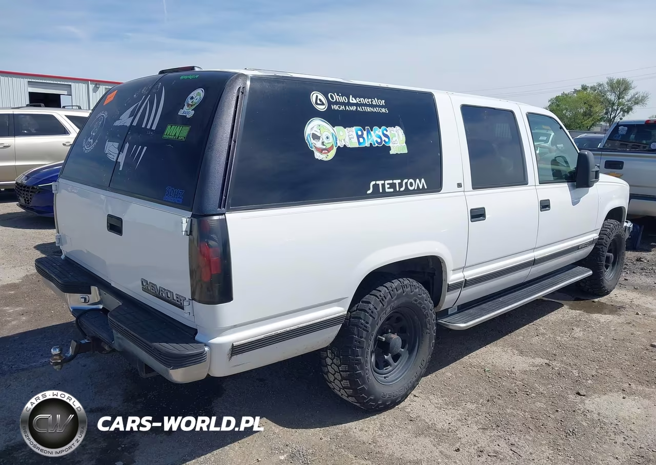 1996 Chevrolet Suburban K1500 VIN:3GNFK16R5TG157028 - 4
