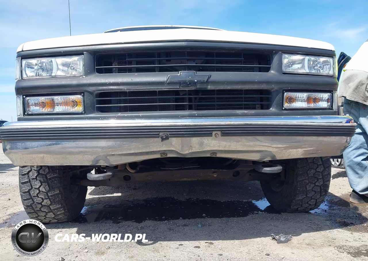 1996 Chevrolet Suburban K1500 VIN:3GNFK16R5TG157028 - 6