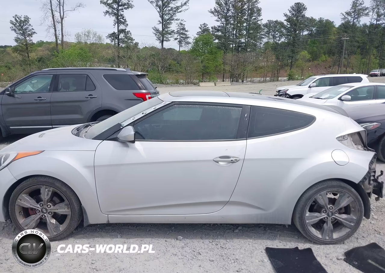 2015 Hyundai Veloster VIN:KMHTC6AD3FU241931 - 14
