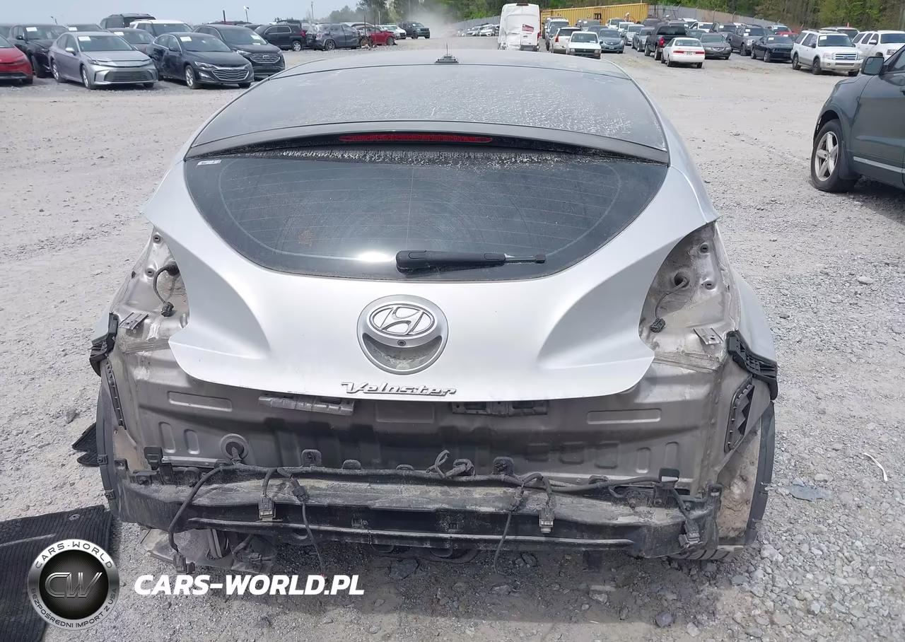 2015 Hyundai Veloster VIN:KMHTC6AD3FU241931 - 16
