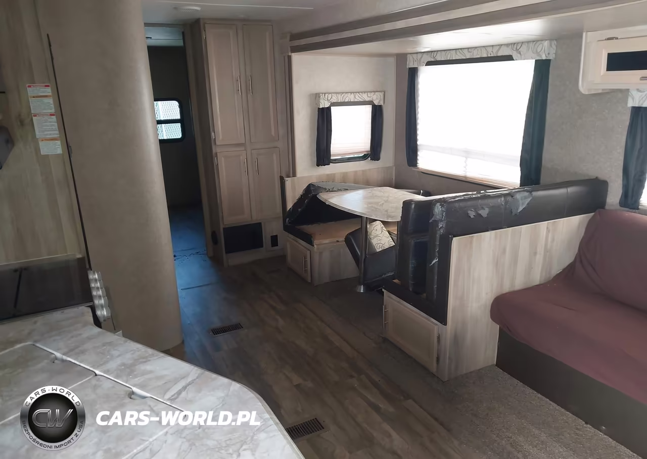 2020 Coachmen Catalina 323Bhdsck VIN:5ZT2CAXB8LX016387 - 5