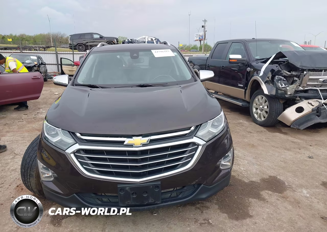 2020 Chevrolet Equinox Premier VIN:2GNAXYEX7L6108090 - 12