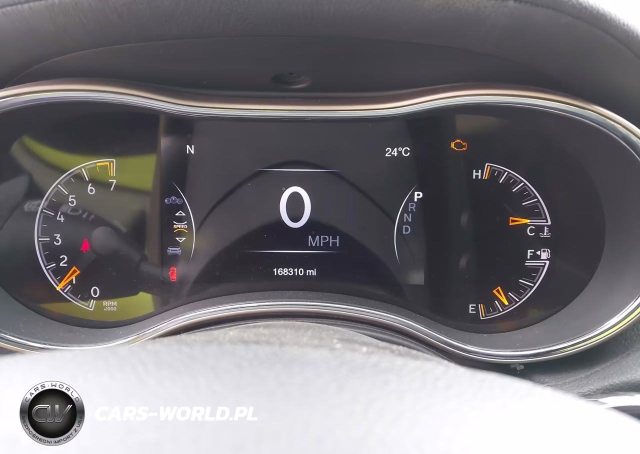 2016 Jeep Grand Cherokee Overland VIN:1C4RJECG1GC335996 - 7