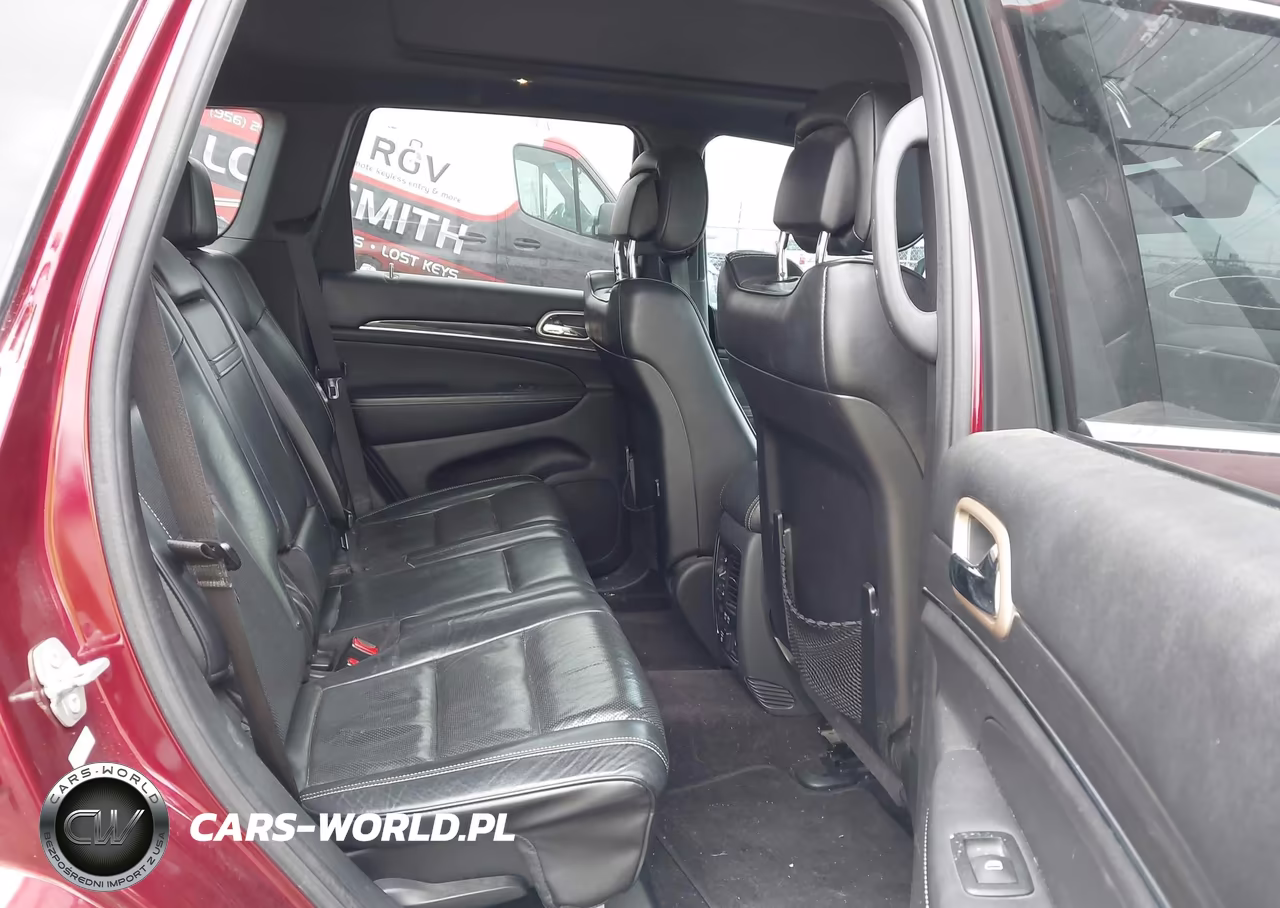 2016 Jeep Grand Cherokee Overland VIN:1C4RJECG1GC335996 - 8