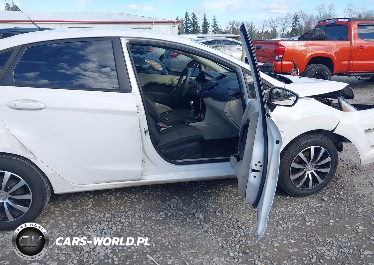 2012 Ford Fiesta S VIN:3FADP4AJXCM183216 - 5