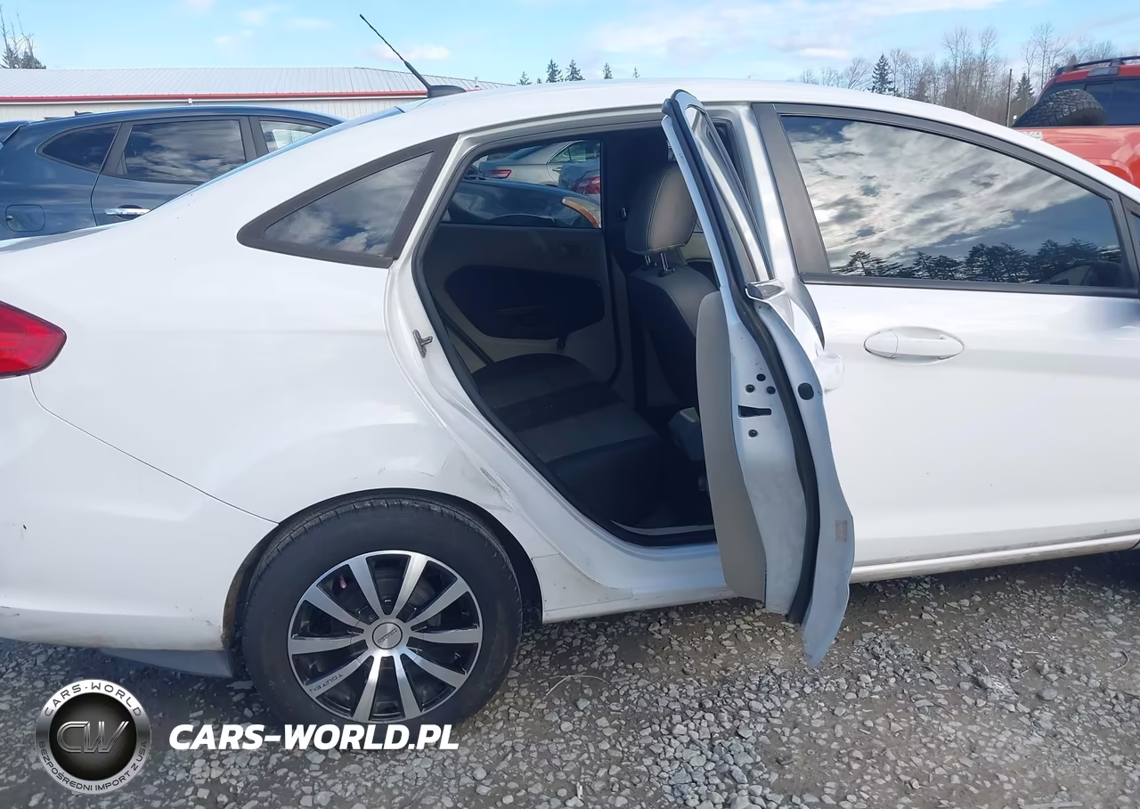 2012 Ford Fiesta S VIN:3FADP4AJXCM183216 - 8