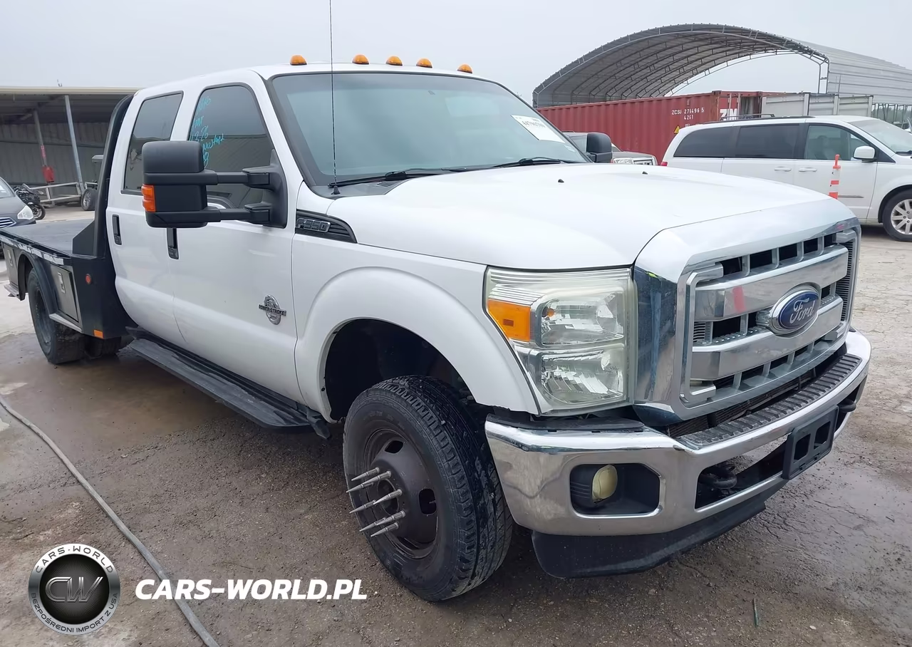 2015 Ford F-350 Chassis Xl