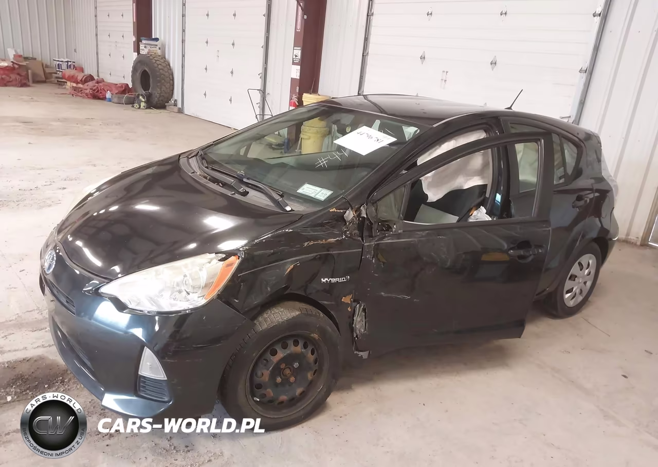 2013 Toyota Prius C Two VIN:JTDKDTB37D1049315 - 2