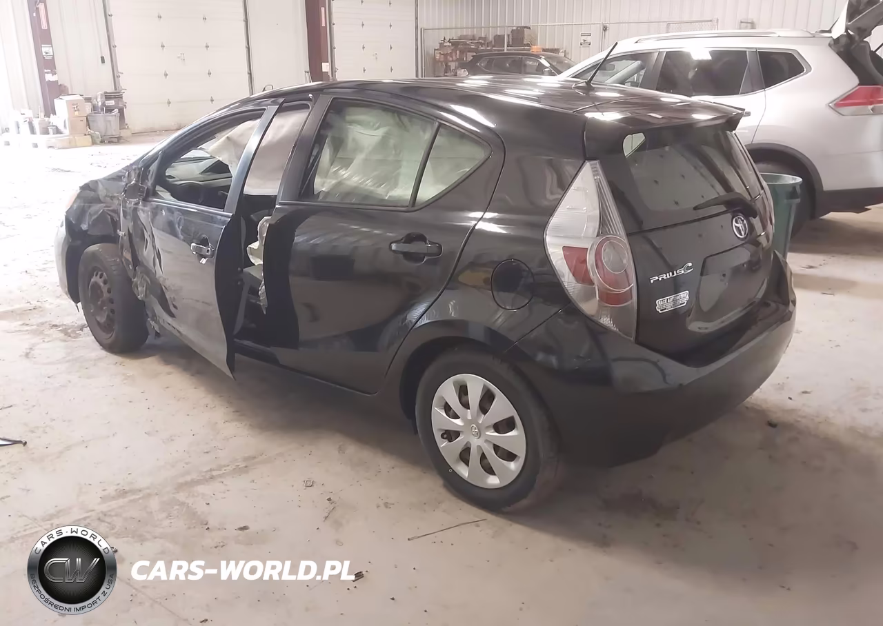 2013 Toyota Prius C Two VIN:JTDKDTB37D1049315 - 3