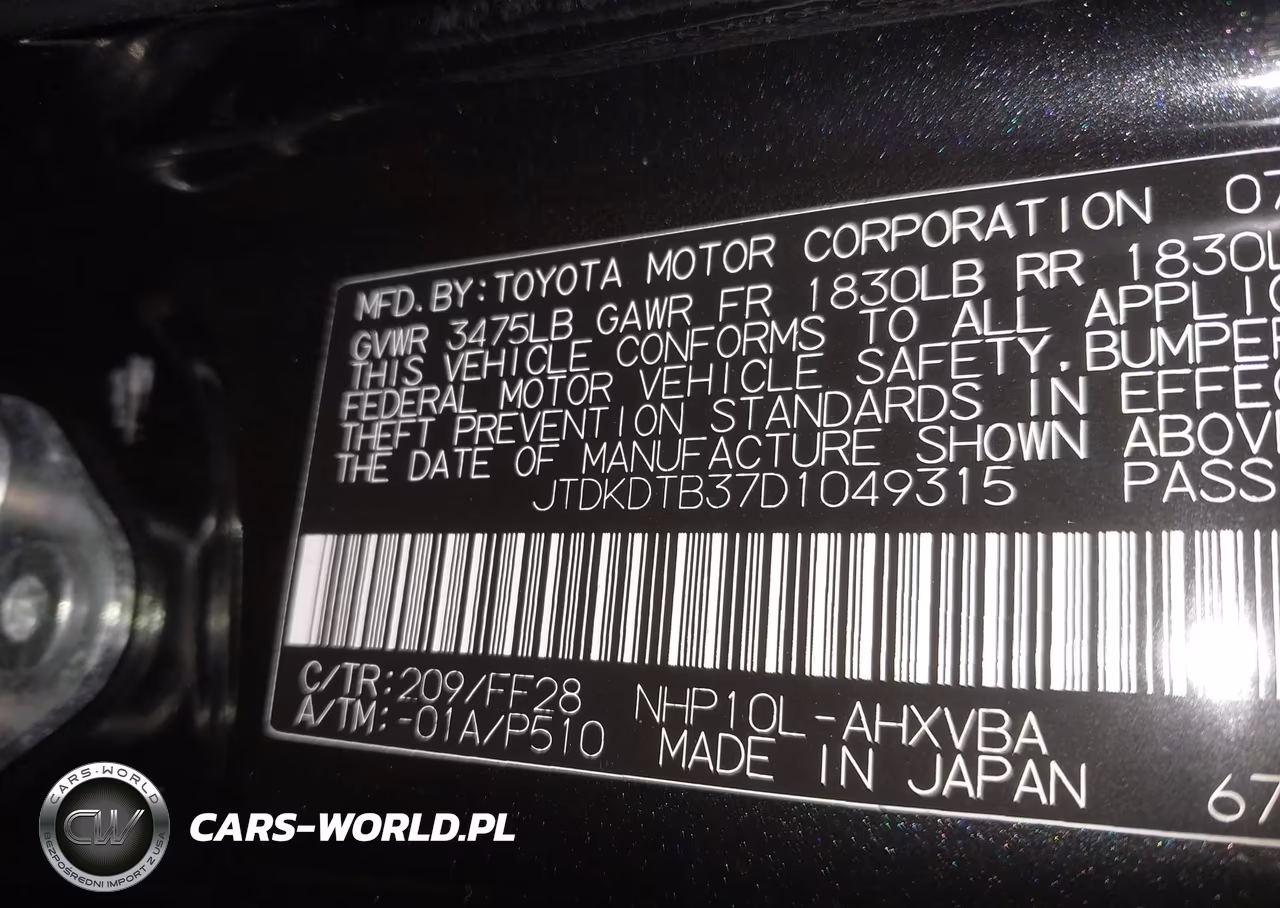 2013 Toyota Prius C Two VIN:JTDKDTB37D1049315 - 9