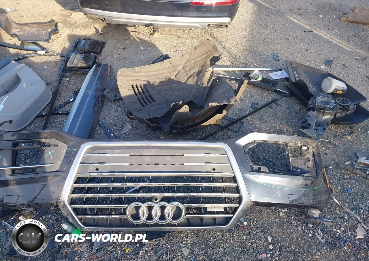 2018 Audi Q7 3.0T Premium VIN:WA1LAAF73JD007503 - 18