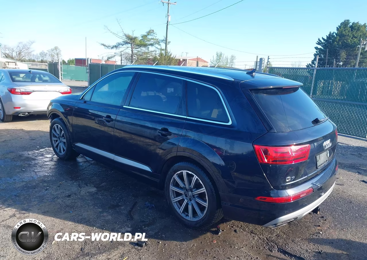 2018 Audi Q7 3.0T Premium VIN:WA1LAAF73JD007503 - 3