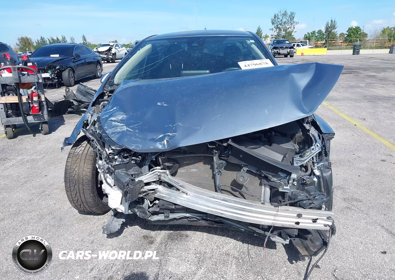 2020 Toyota Corolla Le VIN:JTDEPRAE4LJ065819 - 12