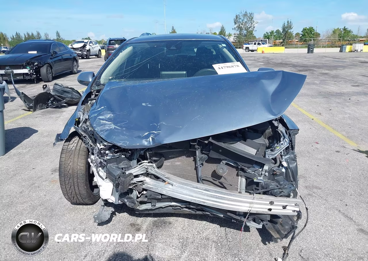 2020 Toyota Corolla Le VIN:JTDEPRAE4LJ065819 - 6