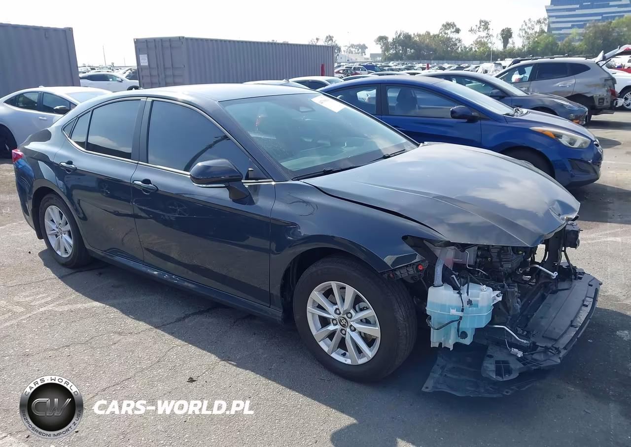 2025 Toyota Camry Le
