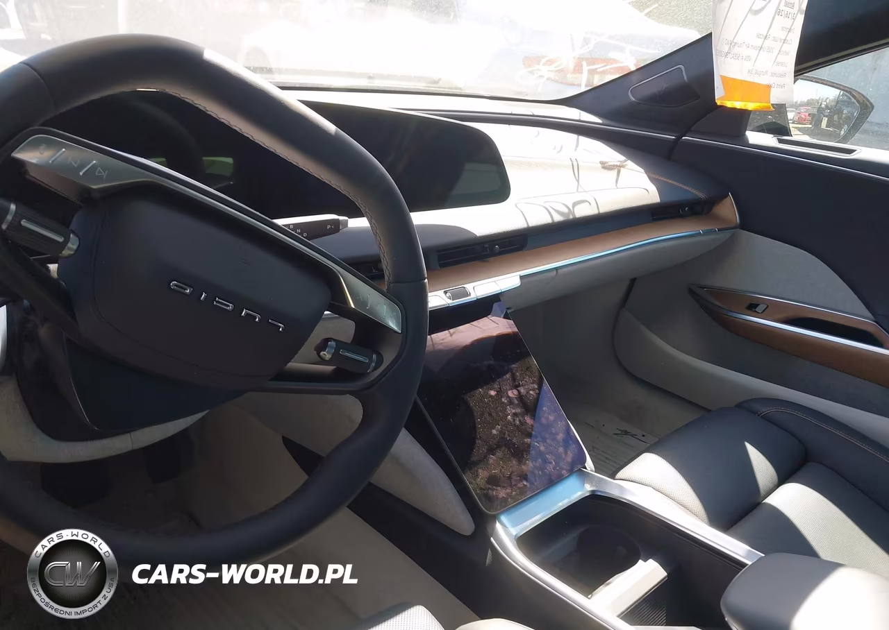 2025 Lucid Air Touring VIN:50EA1TEAXSA016557 - 18