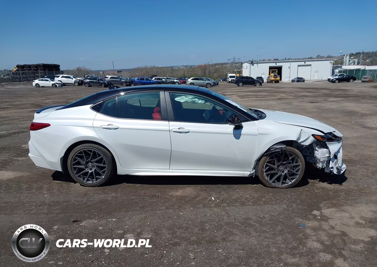 2026 Toyota Camry Xse VIN:4T1DBADK4TU049403 - 13