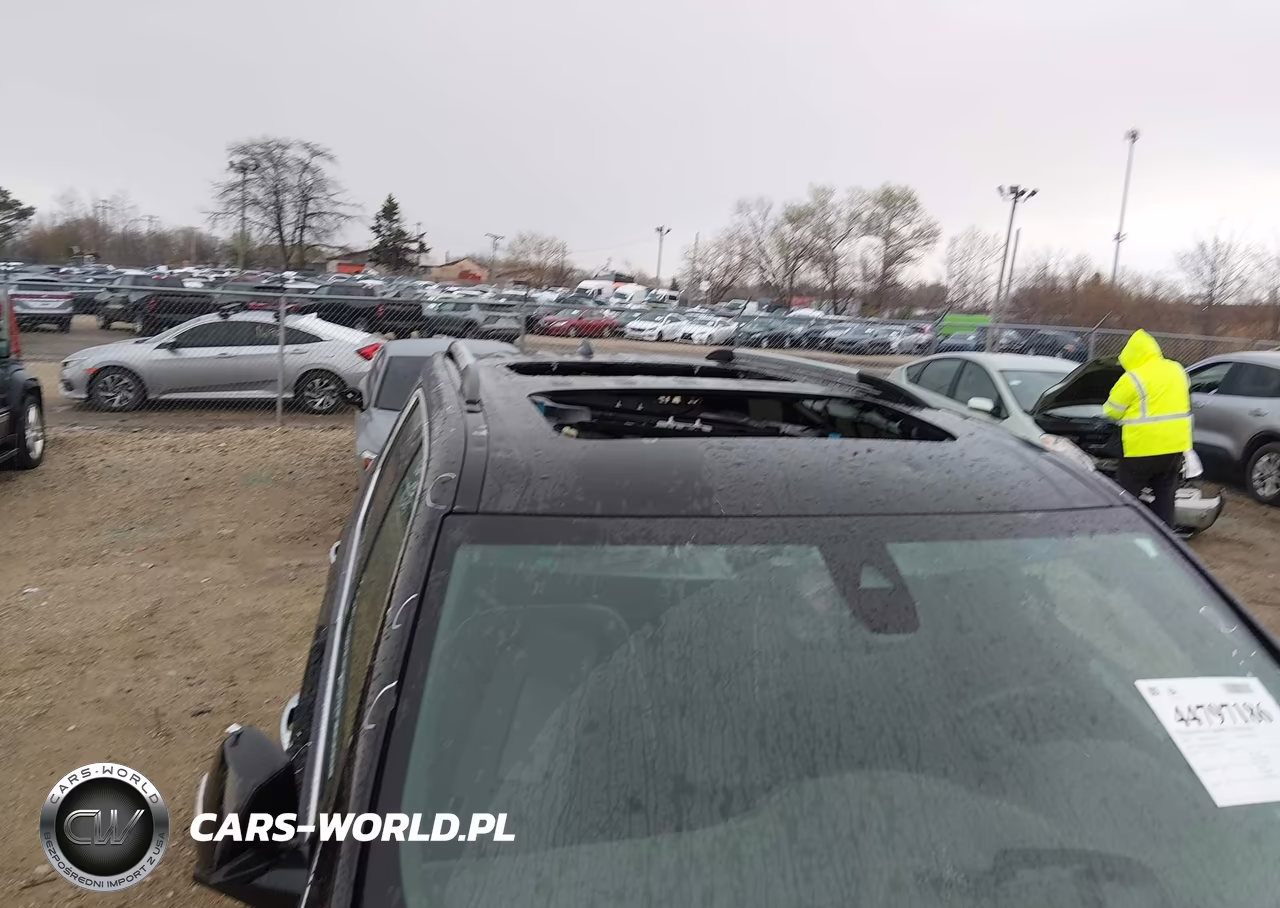 2023 Chevrolet Traverse Awd Premier VIN:1GNEVKKW3PJ342770 - 18