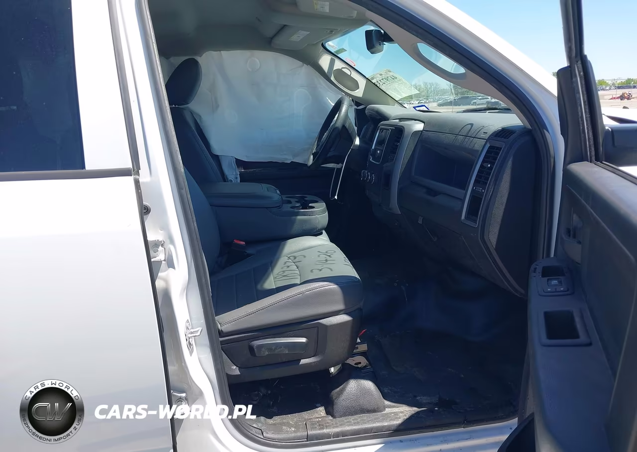 2019 Ram 1500 Classic Tradesman 4X2 6'4 Box VIN:1C6RR6FGXKS685806 - 5