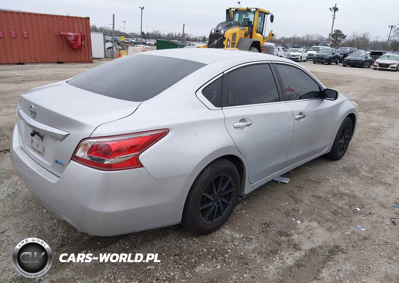2013 Nissan Altima 2.5 S VIN:1N4AL3AP2DN523530 - 4