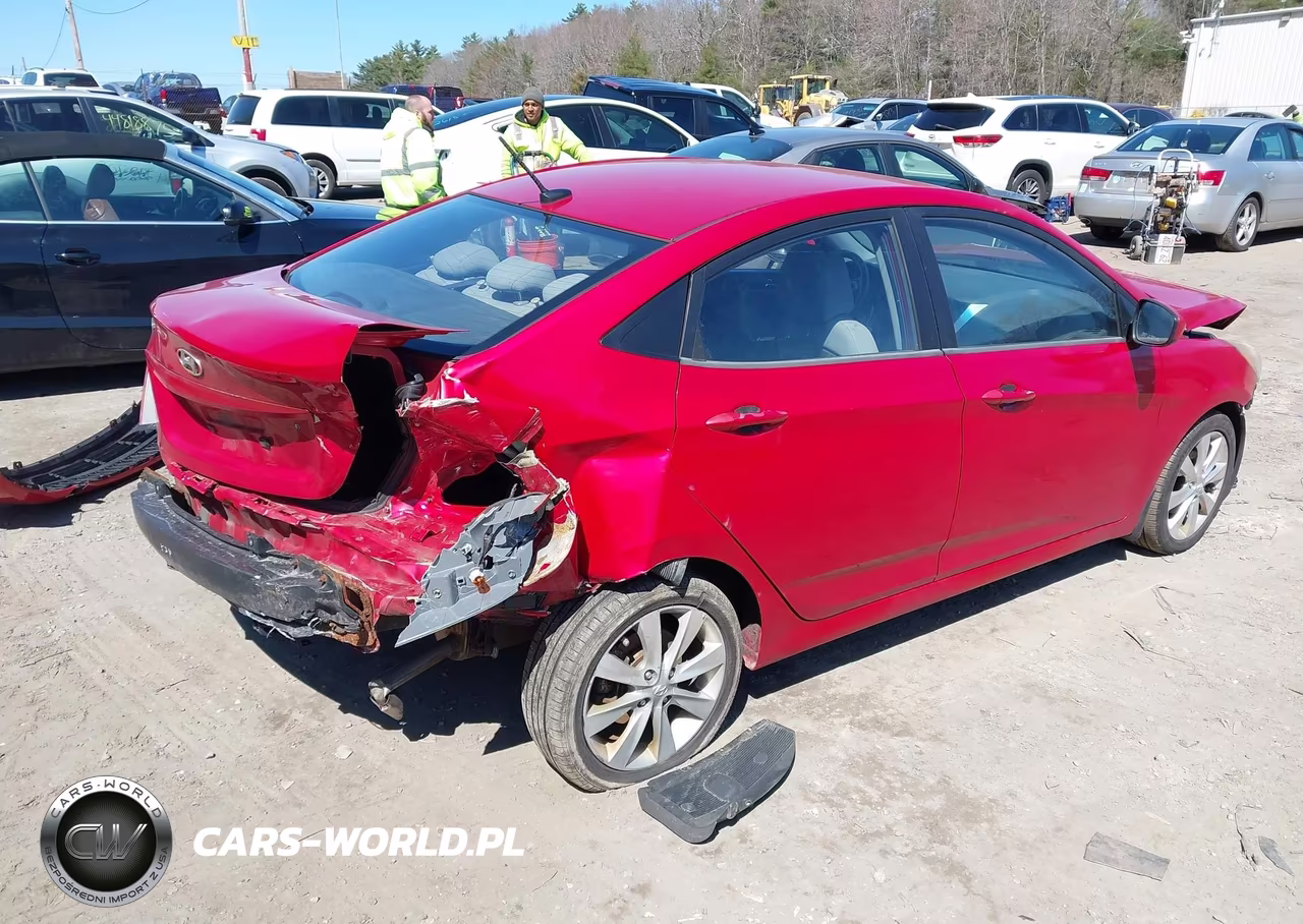 2012 Hyundai Accent Gls VIN:KMHCU4AE3CU080647 - 4