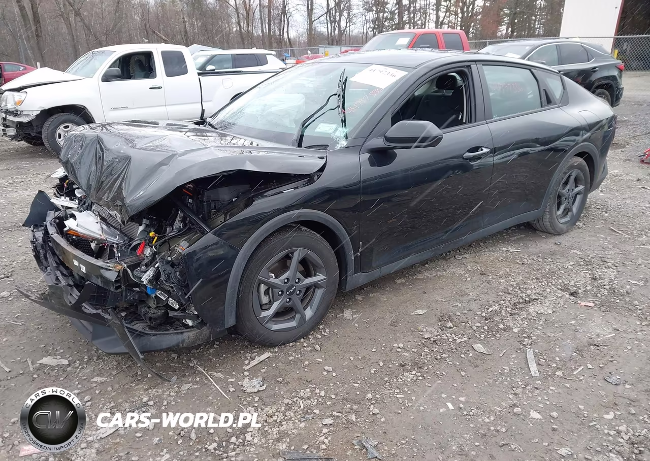 2025 Kia K4 Lxs VIN:3KPFT4DE4SE106217 - 2